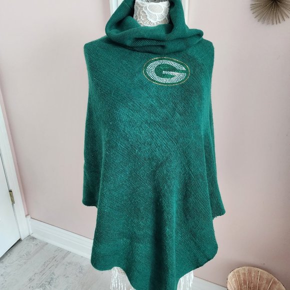 NFL Sweaters - LKNW Green Bay Packers Crystal Knit Poncho one size up to xl (L26)